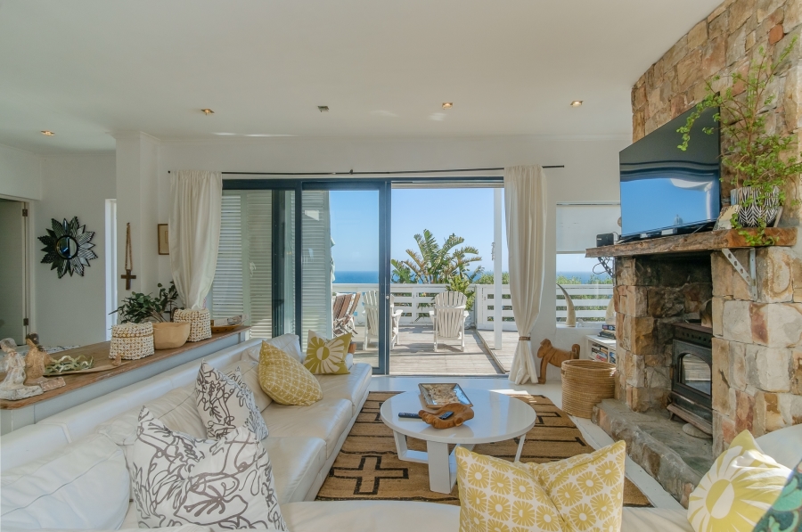 4 Bedroom Property for Sale in Misty Cliffs Western Cape